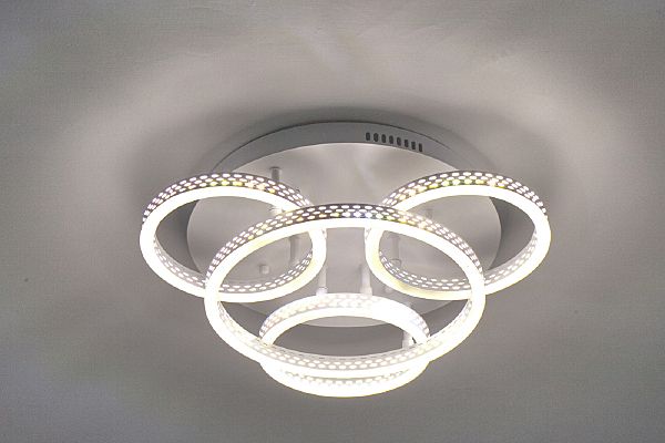 Потолочная люстра Escada Paula 10240/4LED